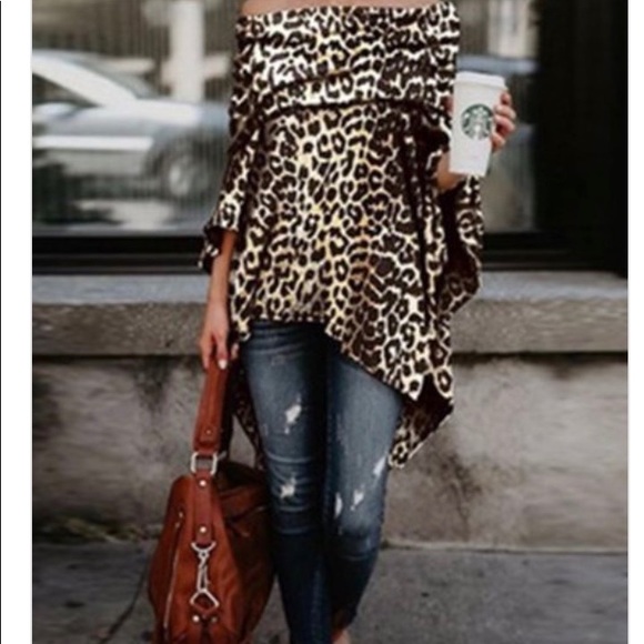 SOLD Leopard Poncho medium sweater - Picture 2 of 3